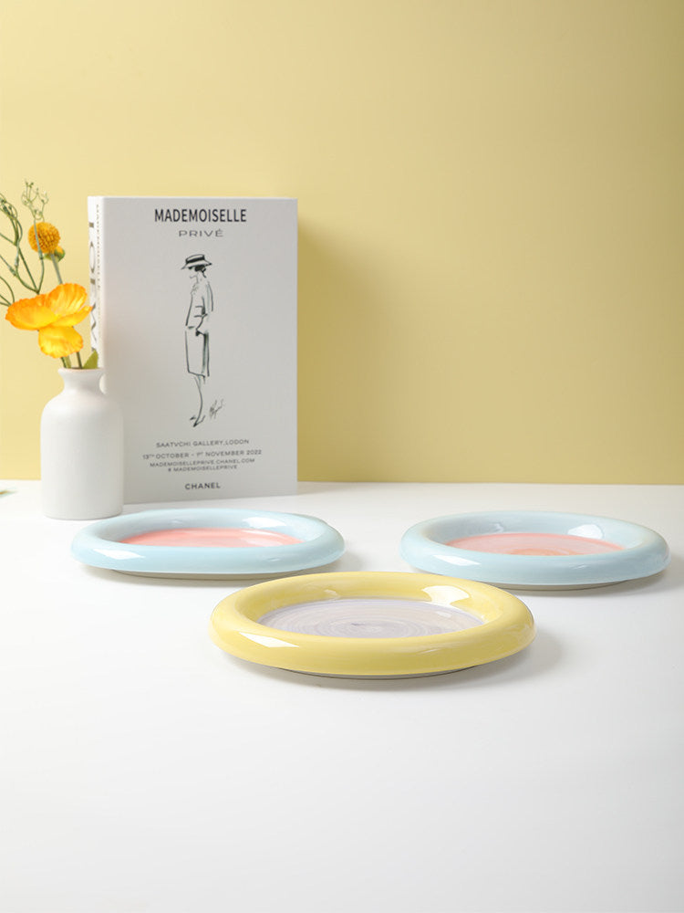 Flat Whisker-Friendly Ceramic Plate for Wet Food & Treats